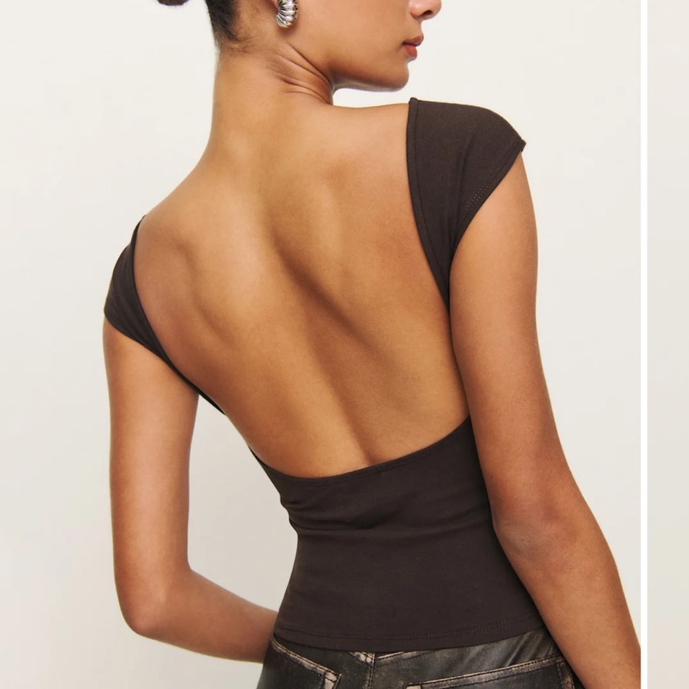 reformation darra knit top in mole